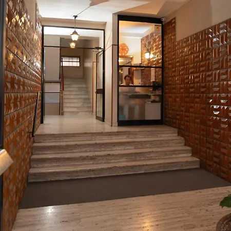 Camira Apulian Πανσιόν 3*