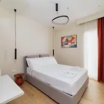 Camira Apulian 3*