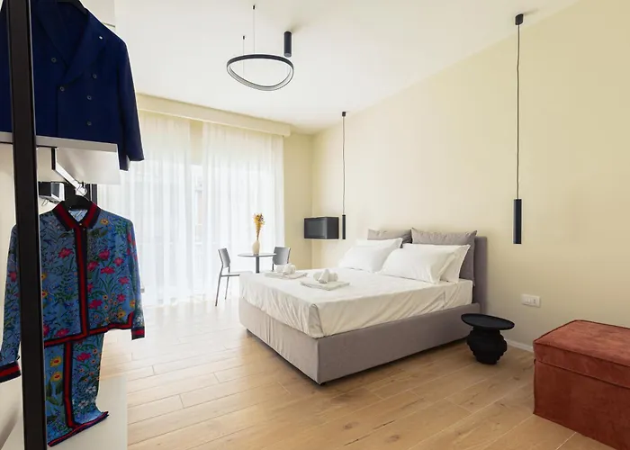 Camira Apulian Барі