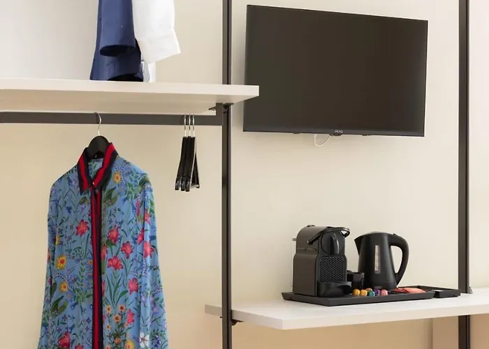 Camira Apulian Барі